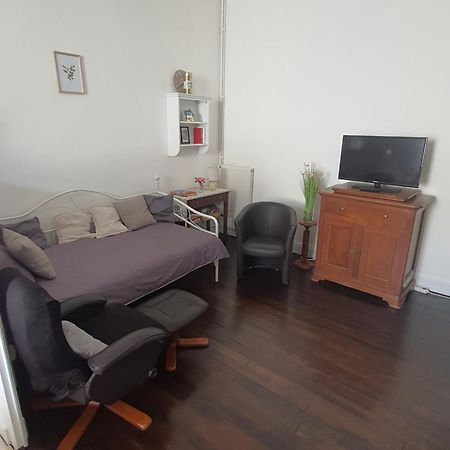 Maison D'Hotes Du Faubourg Charrault Saint Maixent L'Ecole Екстериор снимка